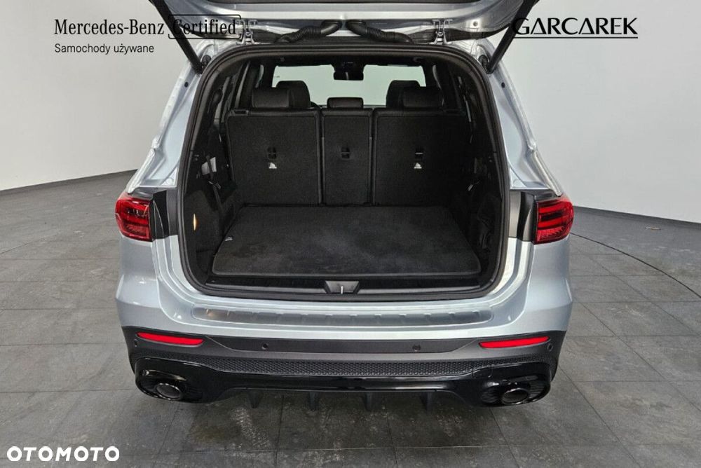Mercedes-Benz GLB - 14