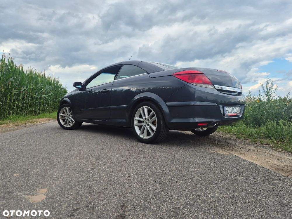 Opel Astra III GTC 1.9 CDTI Cosmo - 6