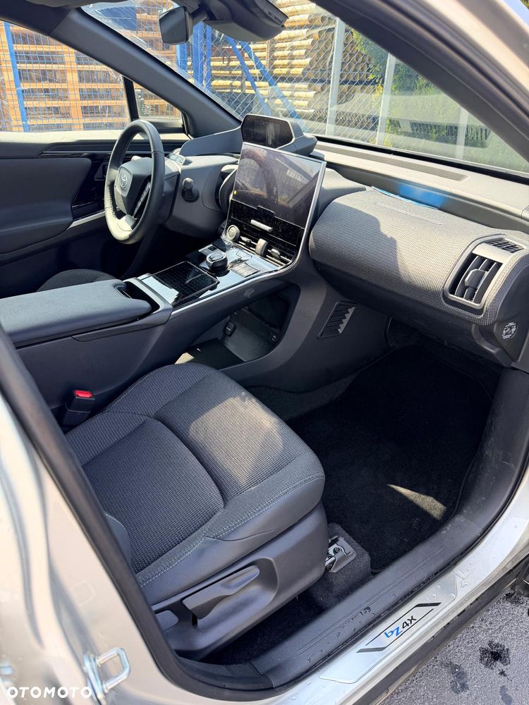 Toyota bZ4X Comfort - 13