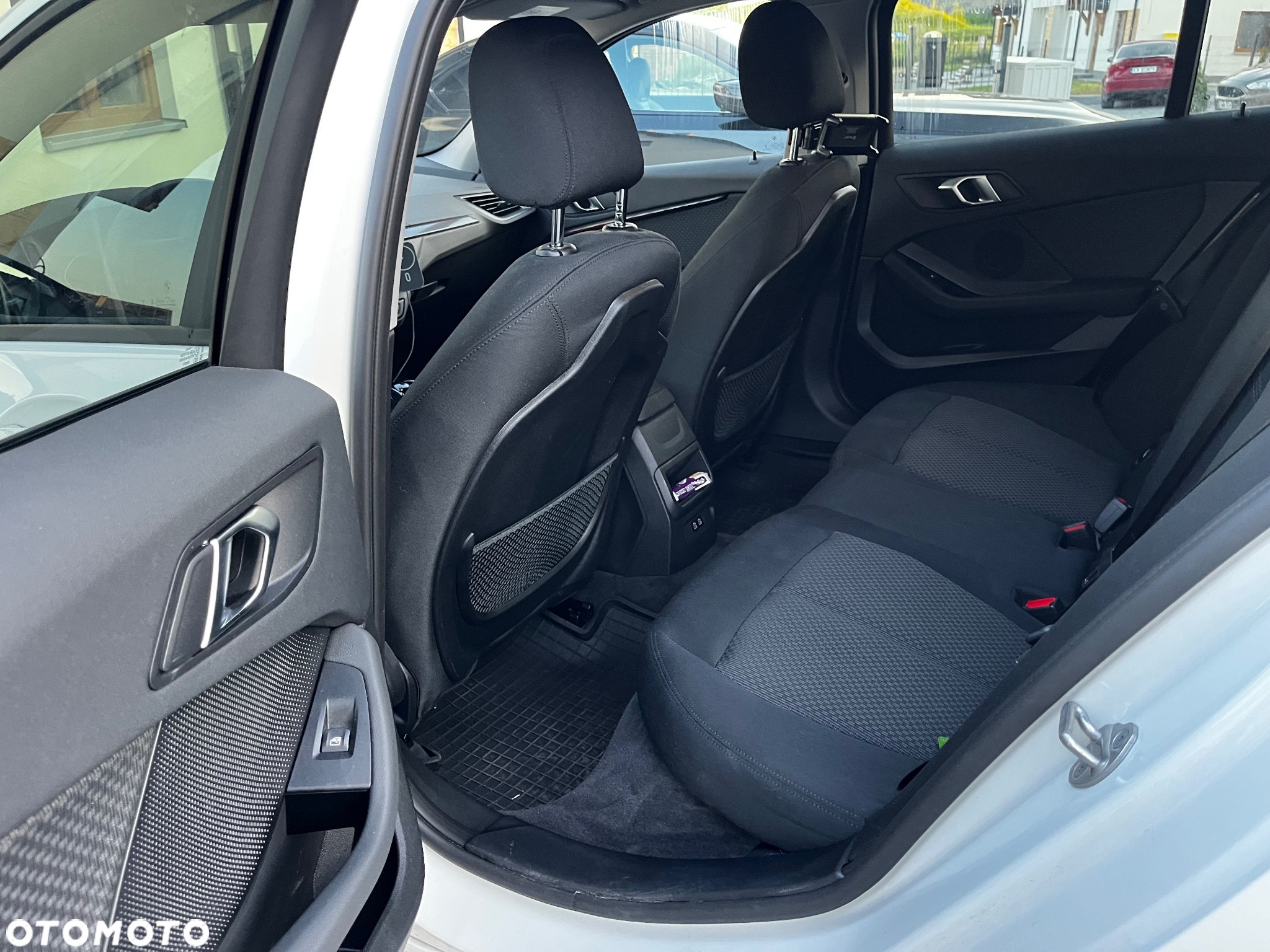 BMW Seria 1 118i Advantage - 23