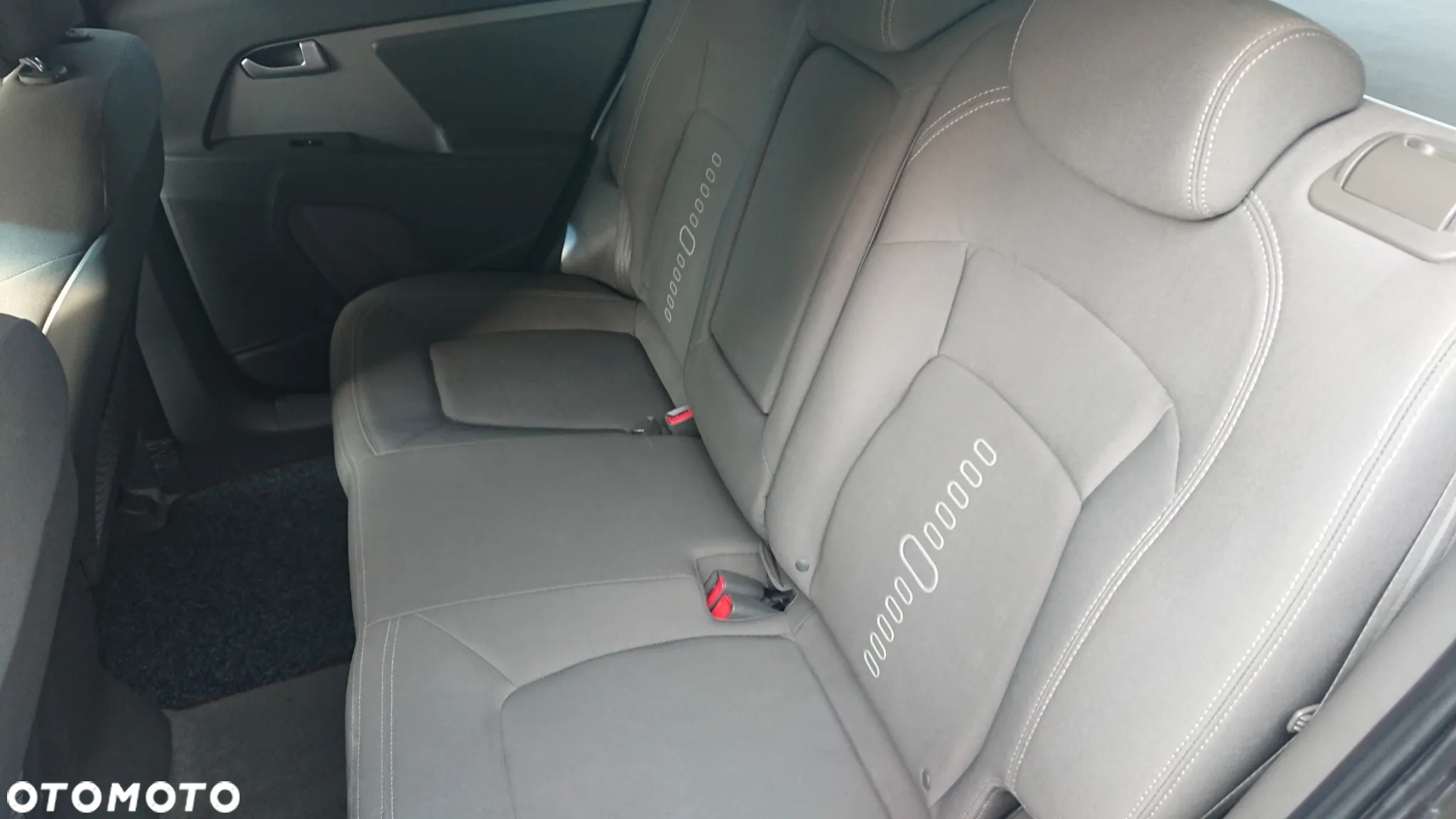 Kia Sportage 2.0 L 2WD - 32