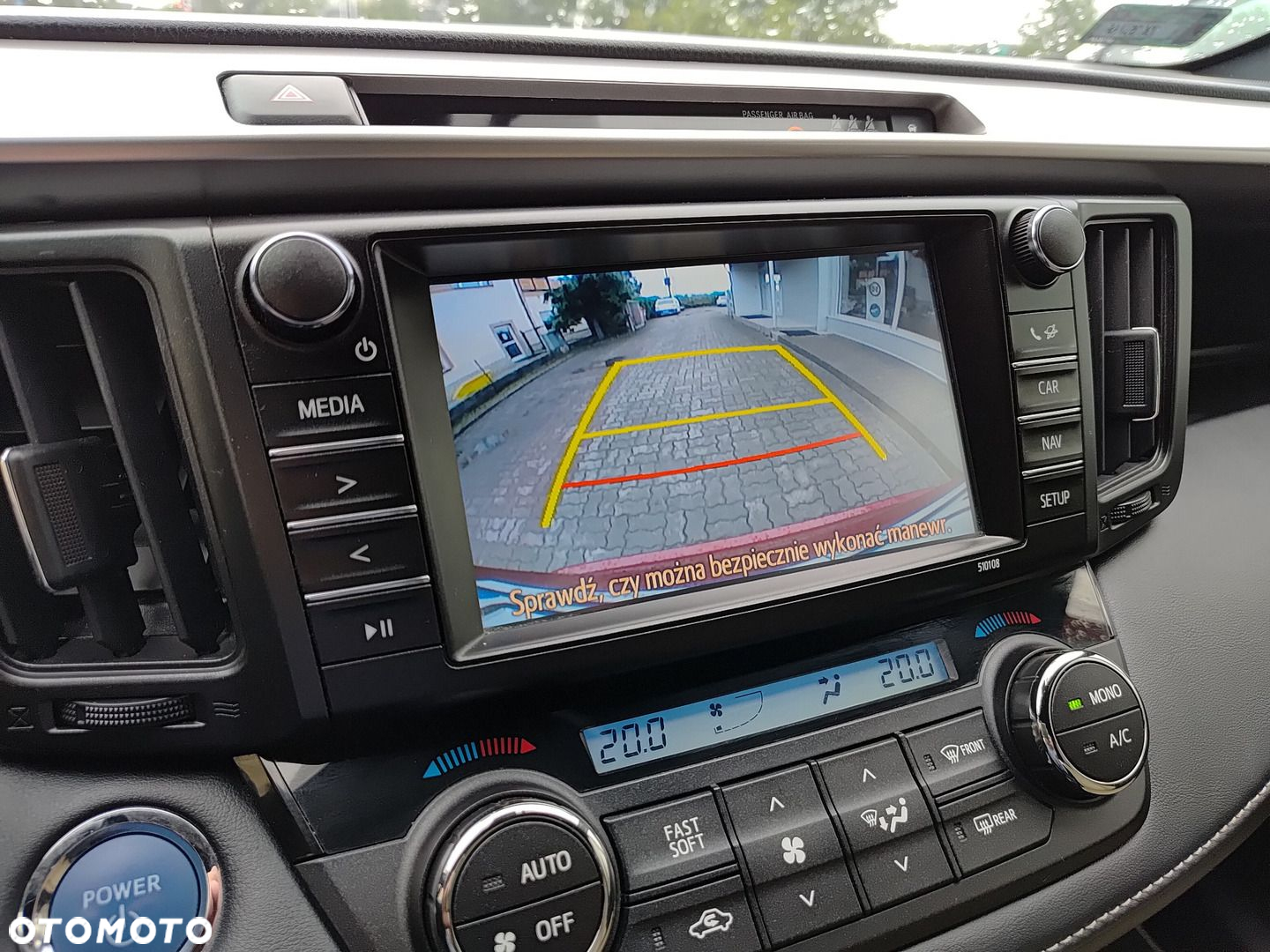 Toyota RAV4 - 16