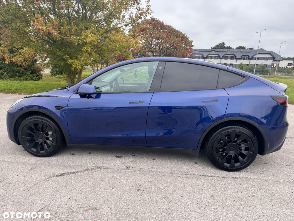 Tesla Y Long Range AWD - 9
