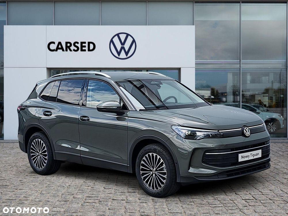 Volkswagen Tiguan - 10