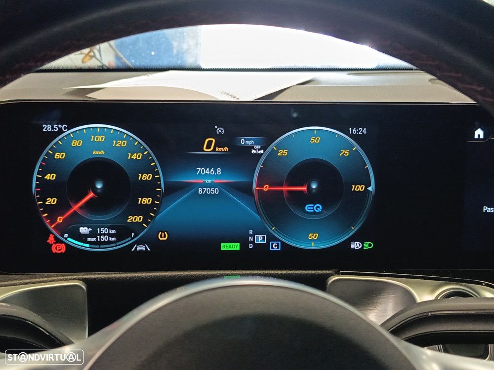 Mercedes-Benz EQB - 7