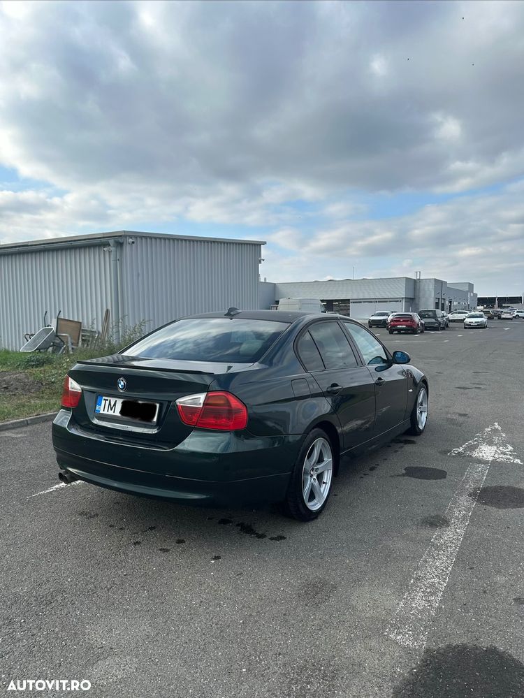 BMW Seria 3 318i Touring - 7