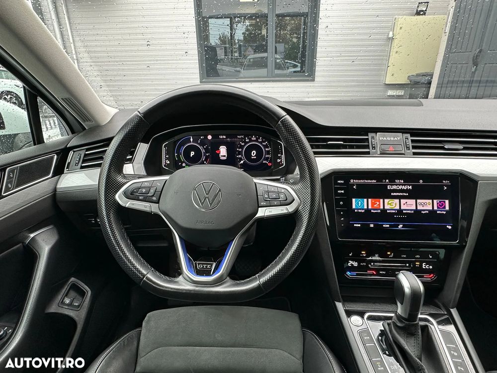 Volkswagen Passat - 9