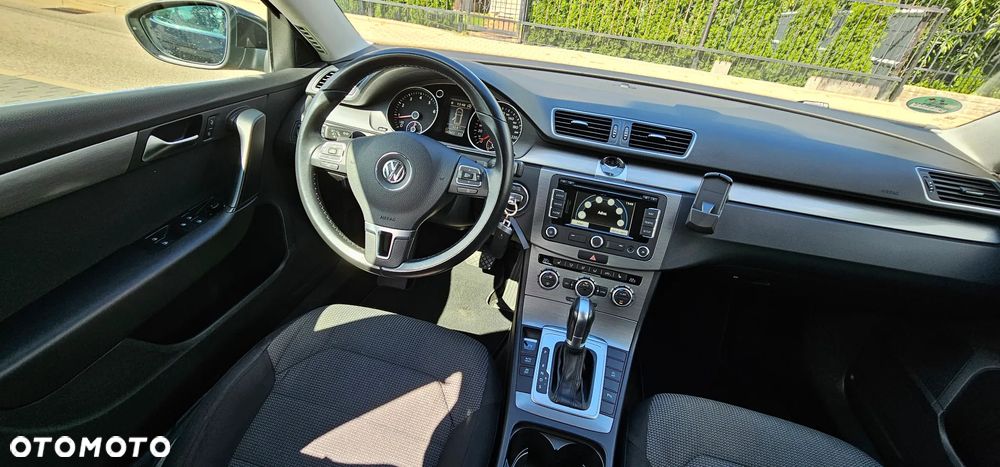Volkswagen Passat 1.4 TSI DSG BlueMotion Technology Trendline - 25