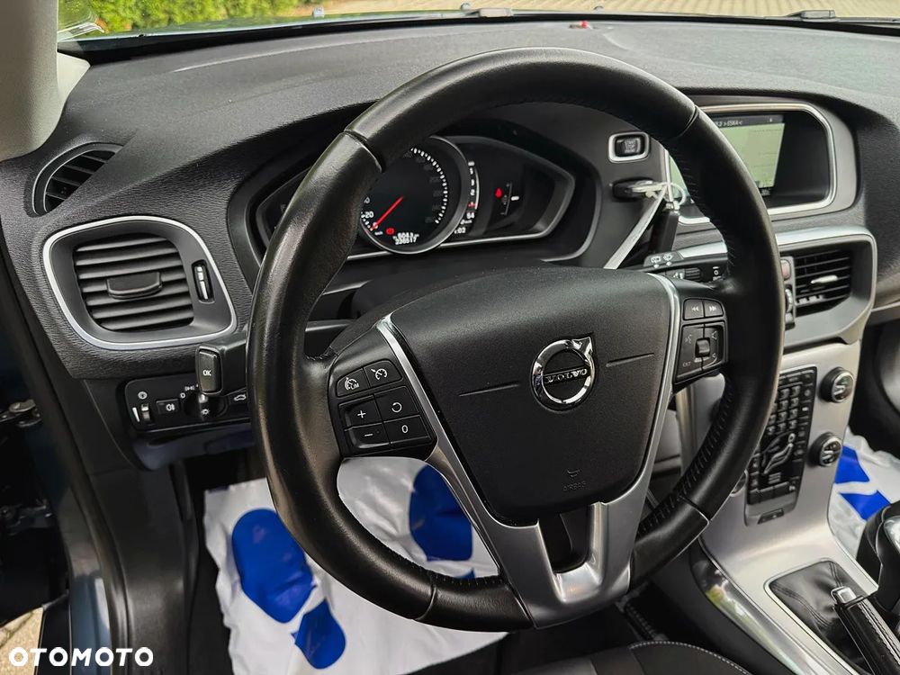 Volvo V40 D2 Summum - 21