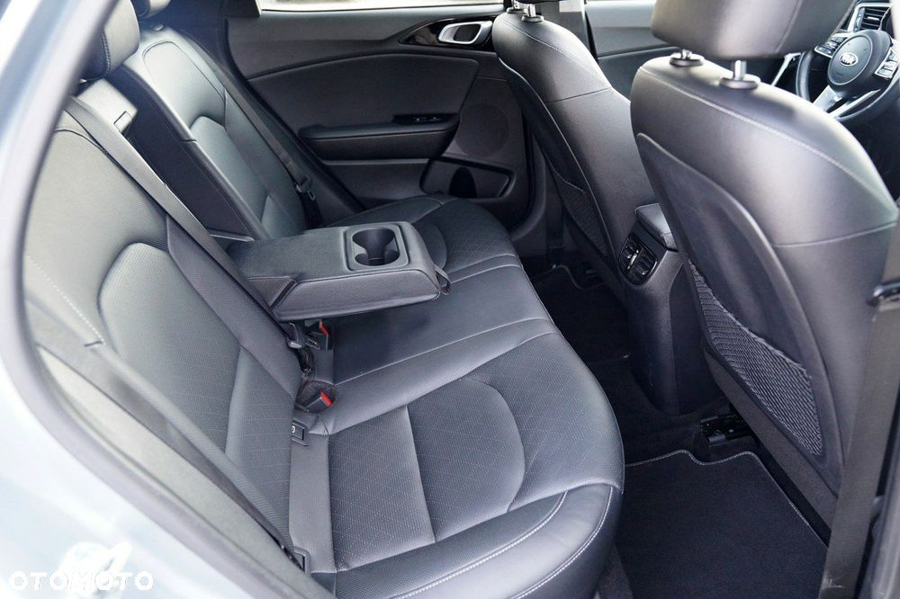 Kia XCeed - 22