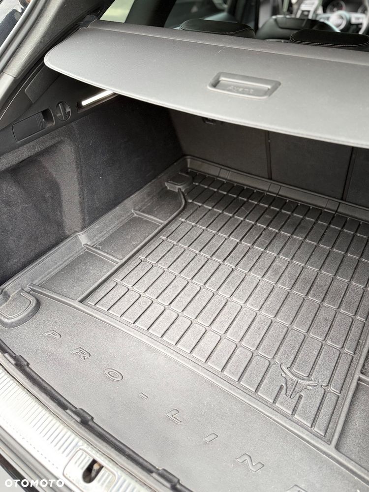 Audi A4 Avant 2.0 TDI S tronic quattro - 16