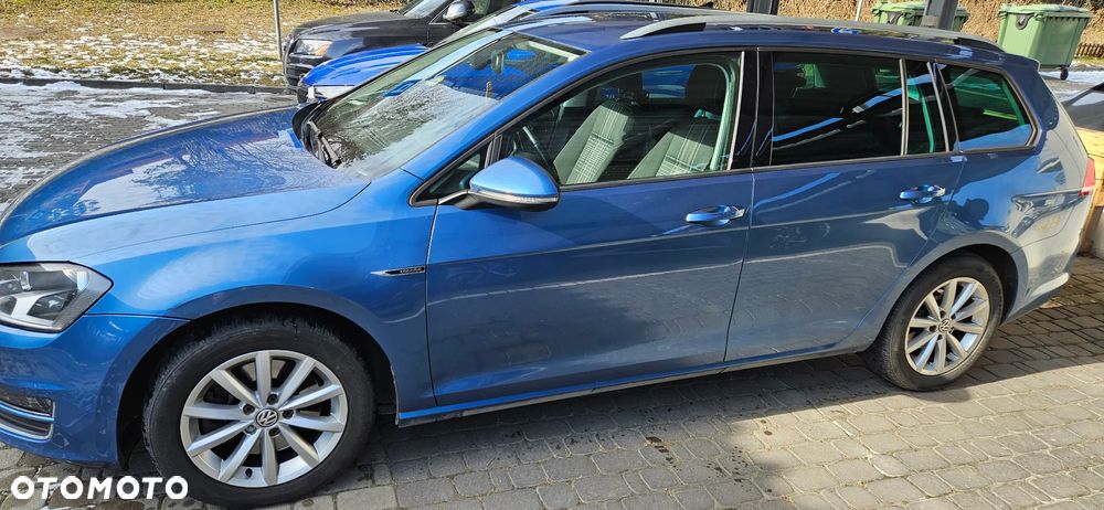 Volkswagen Golf - 10