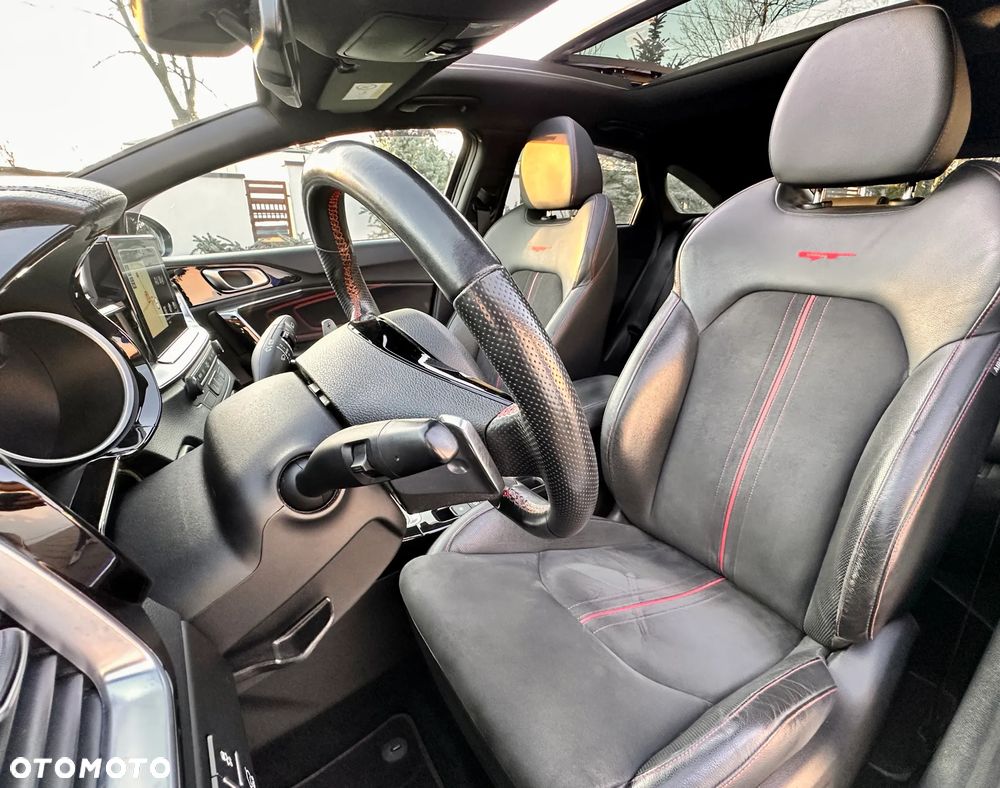 Kia ProCeed 1.6 T-GDI GT DCT - 12