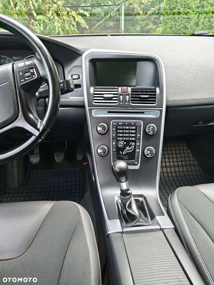 Volvo XC 60 D4 Kinetic - 6