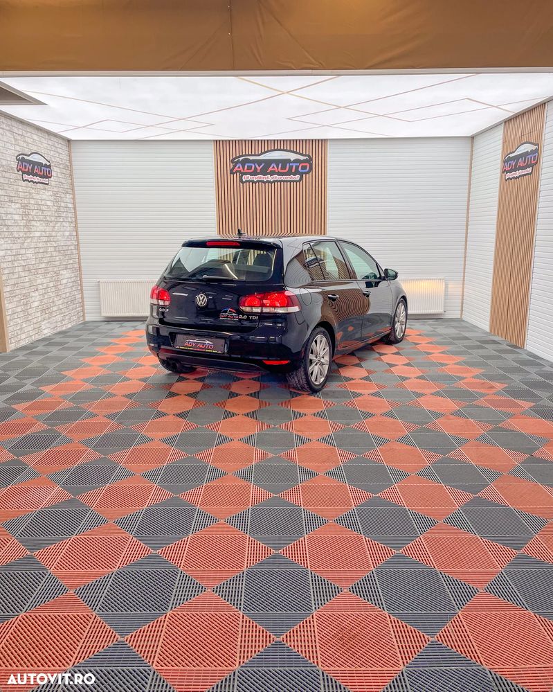 Volkswagen Golf 2.0 TDI BlueMotion Technology Highline - 4