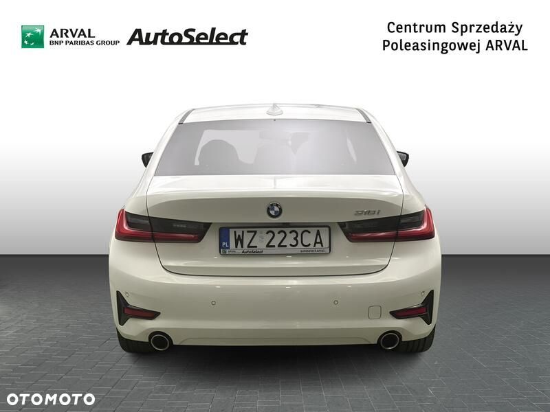 BMW Seria 3 318i - 5