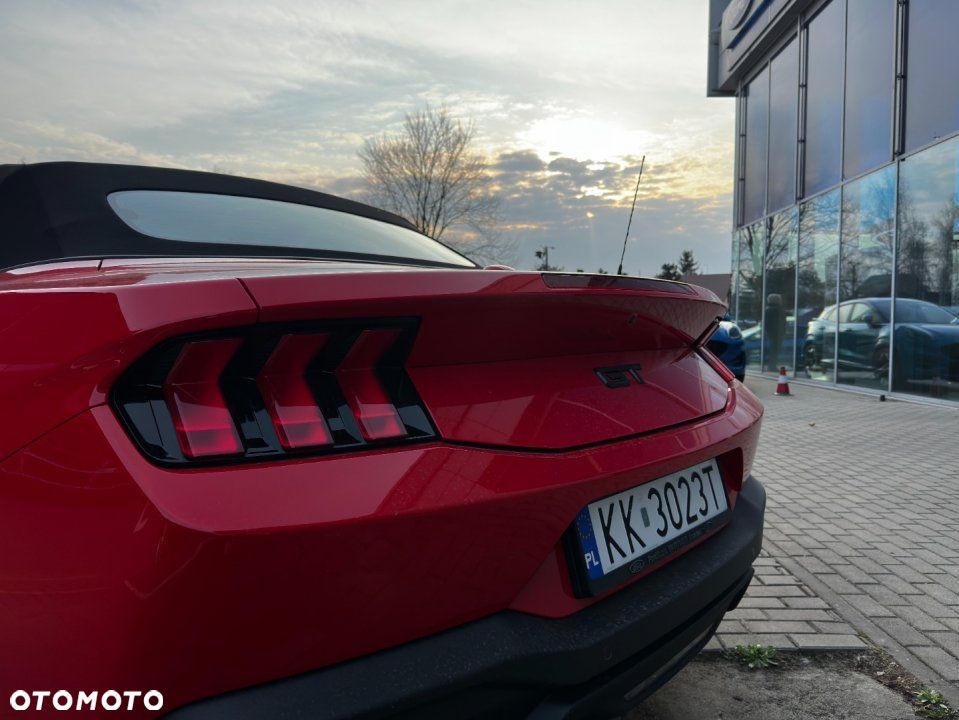 Ford Mustang - 10