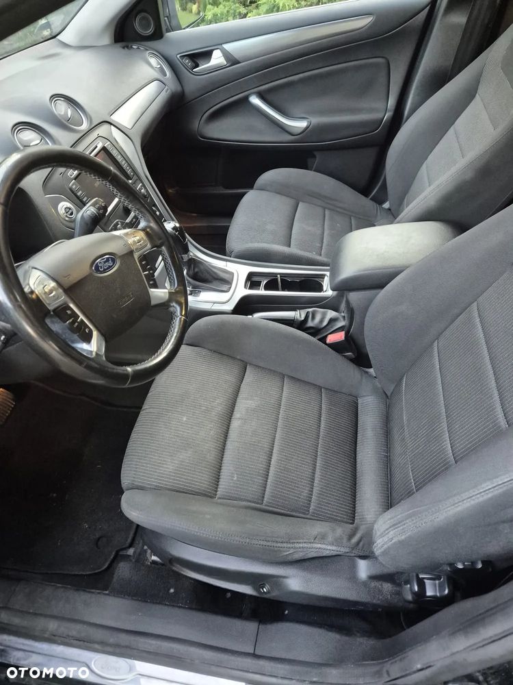 Ford Mondeo 2.0 TDCi Titanium - 13