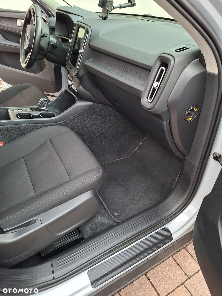 Volvo XC 40 T3 - 12