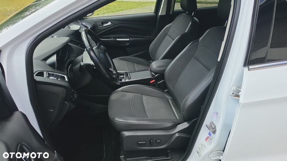 Ford Kuga 2.0 TDCi 4x4 Titanium - 13
