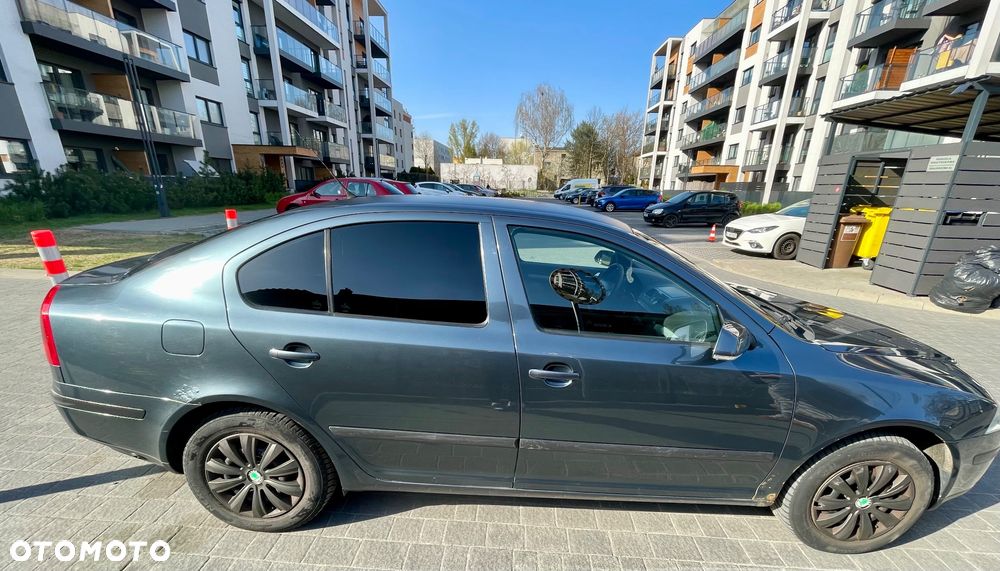 Skoda Octavia 1.6 Ambiente - 18
