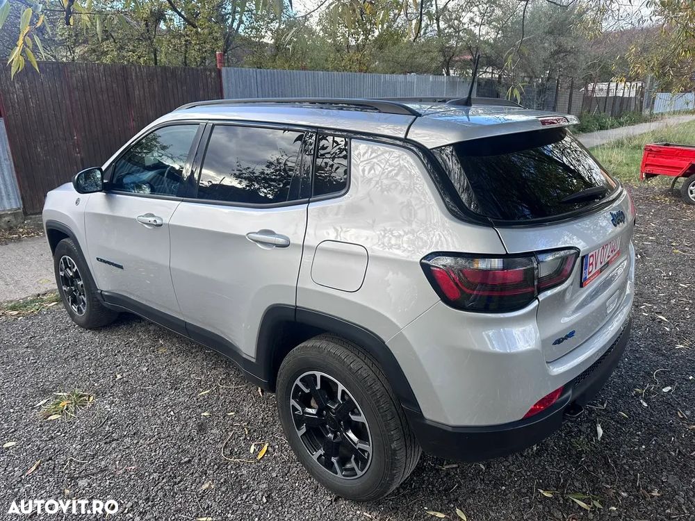 Jeep Compass 1.3 T4 4xe PLUG-IN HYBRID Automatik Trailhawk - 14