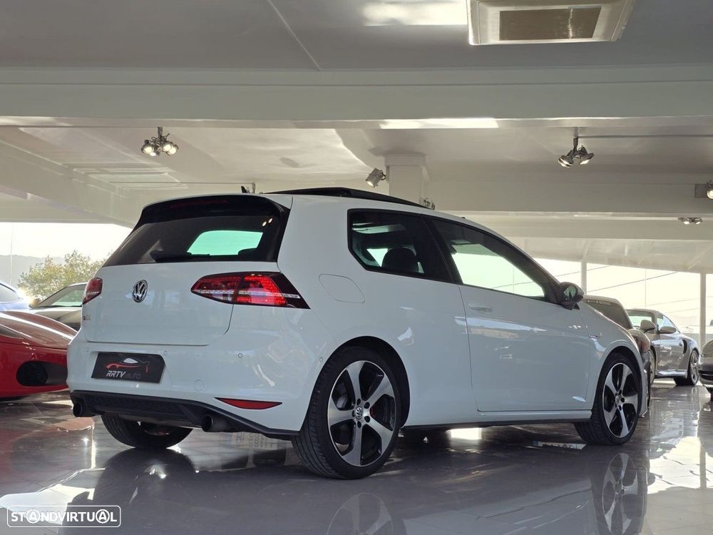 VW Golf 2.0 TSi GTi DSG - 12