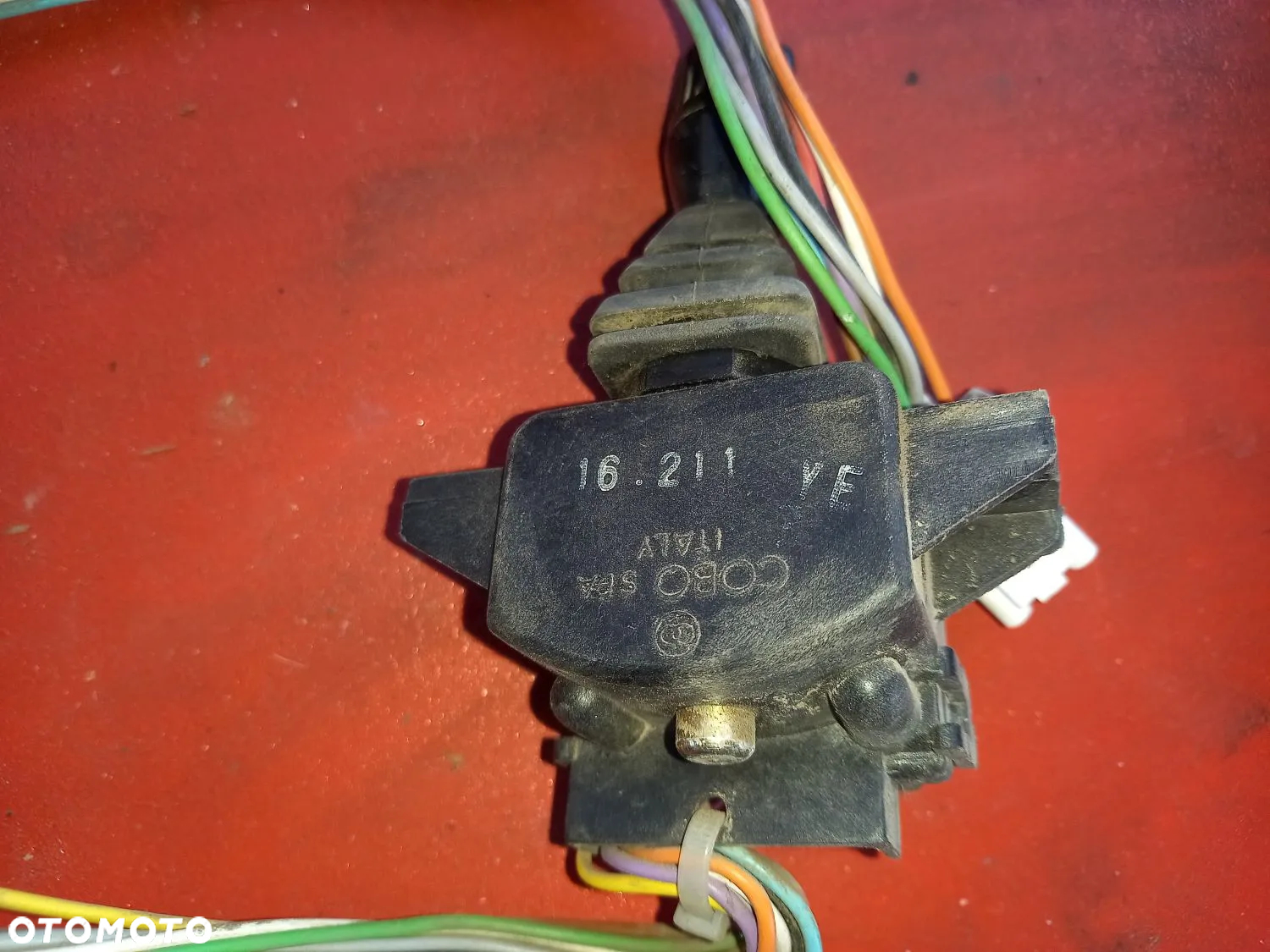 Joystick sterowania sekcją elektroniczną Case CS130 - 3