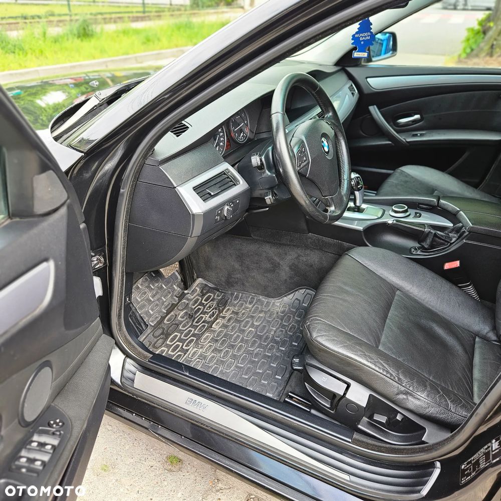 BMW Seria 5 523i Edition Lifestyle - 14