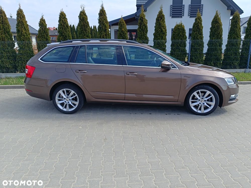 Skoda Octavia 2.0 TDI SCR Style DSG - 11