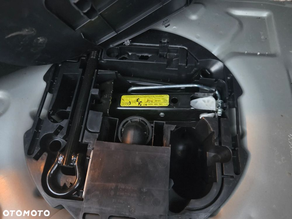 Renault Clio - 14