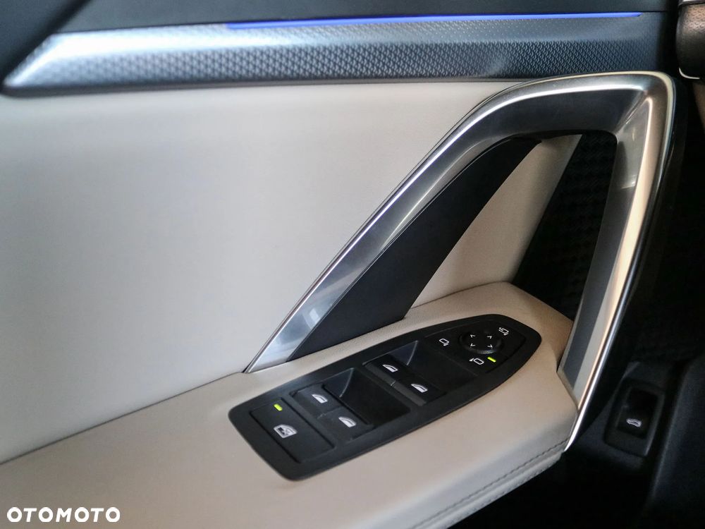 BMW X1 sDrive18i M Sport - 17