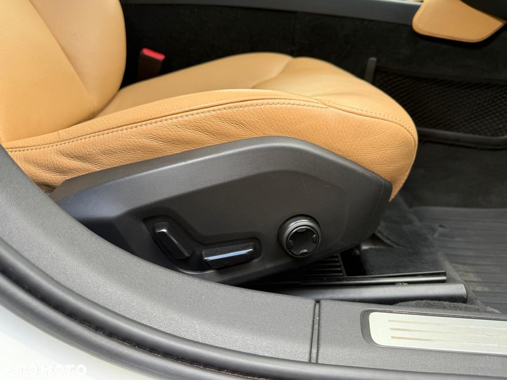 Volvo S90 T5 Momentum - 14