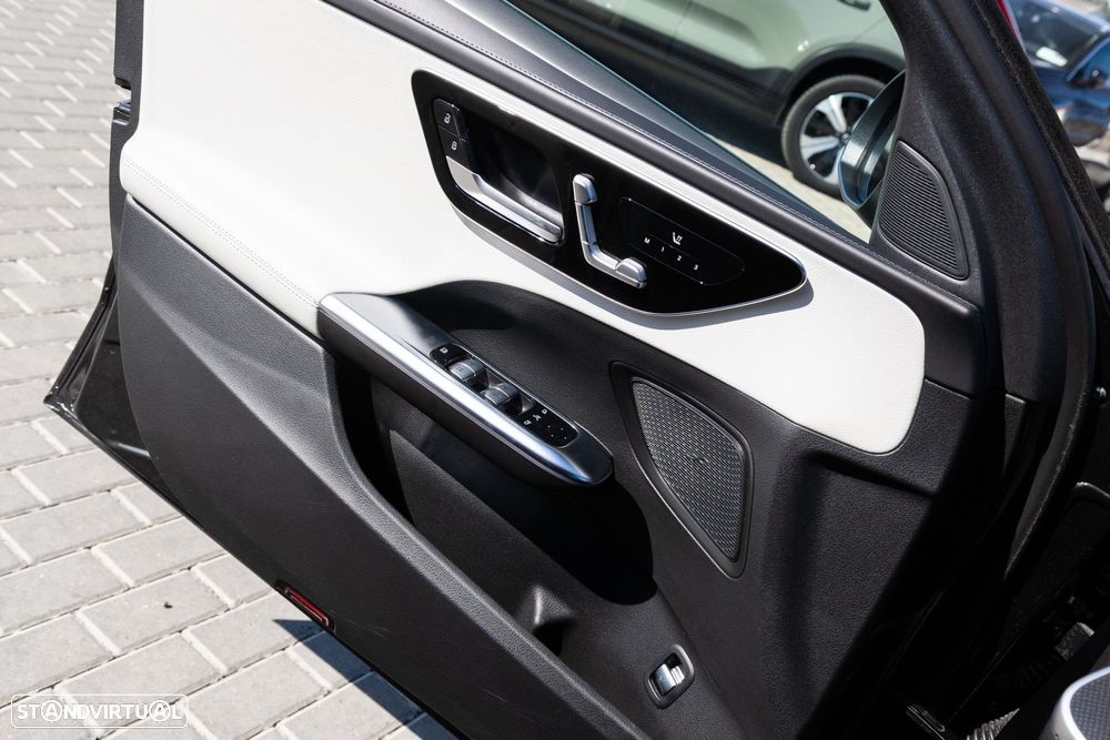 Mercedes-Benz C 300 d AMG Line - 13
