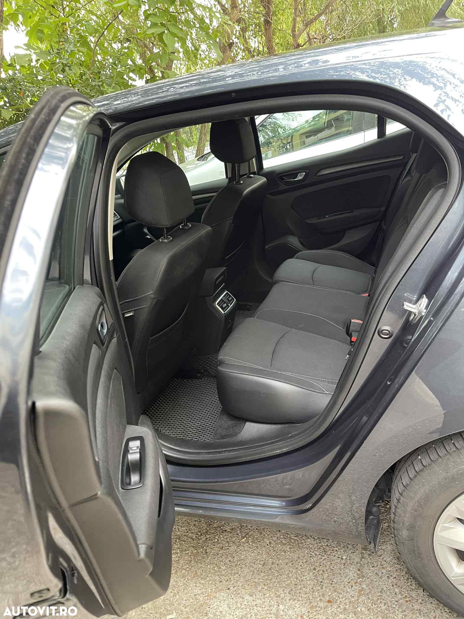Renault Megane Blue dCi 116 EDC Intens - 14