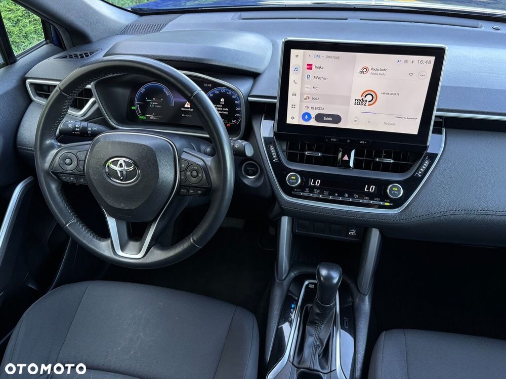 Toyota Corolla Cross - 24