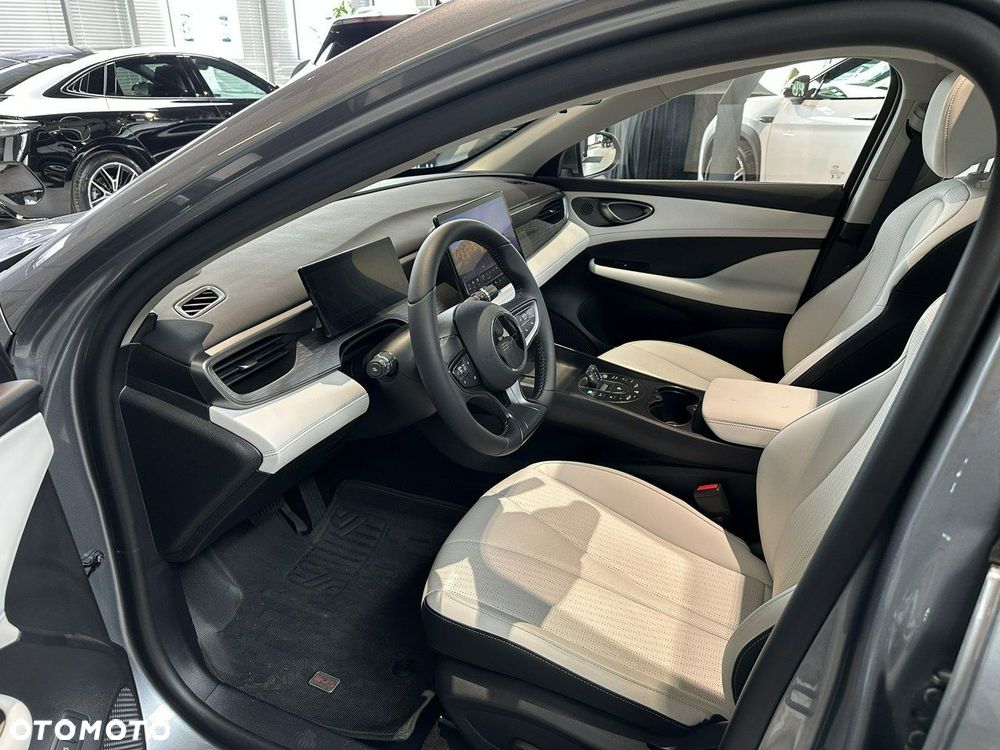 BYD Seal 5 - 12