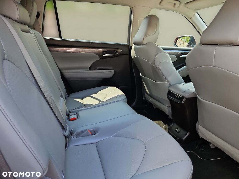 Toyota Highlander - 28
