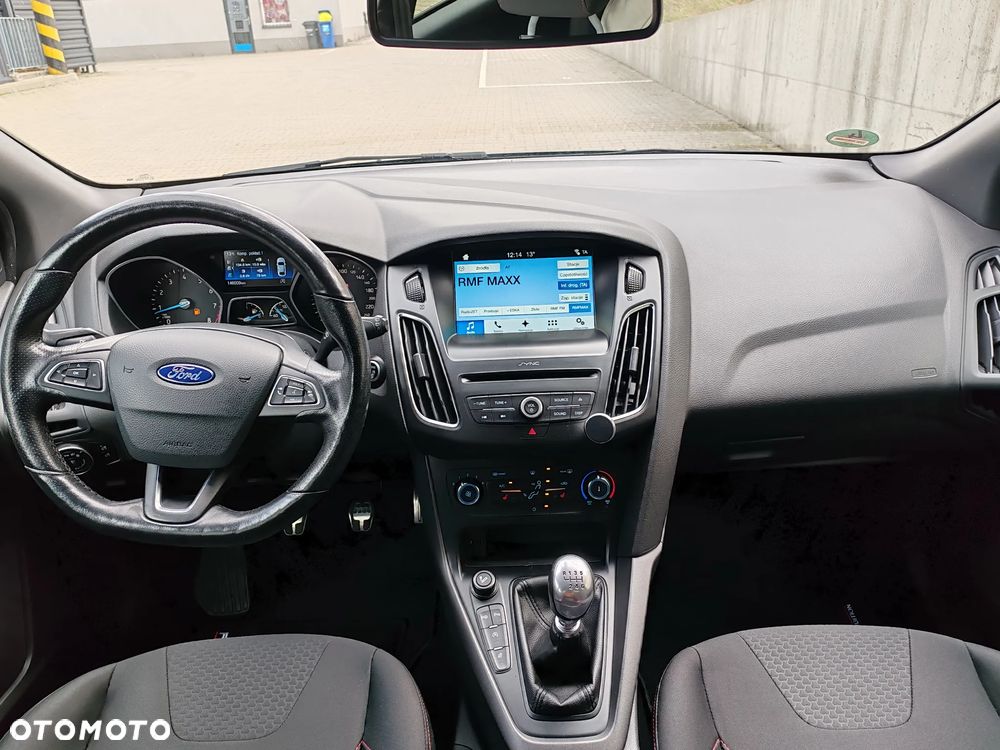 Ford Focus 1.5 EcoBoost Start-Stopp-System ST-Line - 16