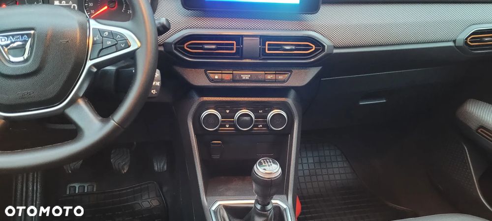 Dacia Sandero Stepway TCe 90 Expression + - 32