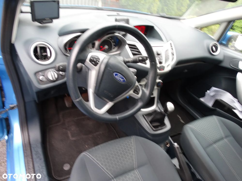 Ford Fiesta - 16