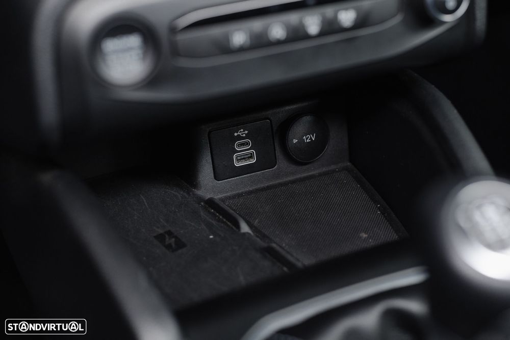 Ford Focus 1.0 EcoBoost MHEV Active - 31