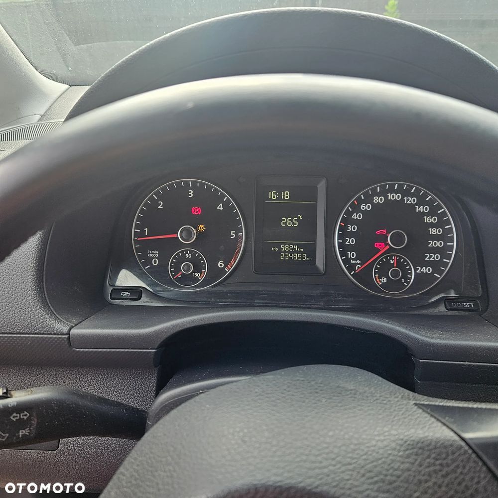 Volkswagen Caddy Comfortline - 6