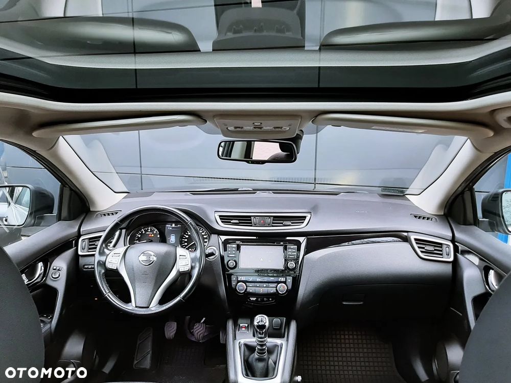 Nissan Qashqai 1.6 DIG-T N-Connecta - 25