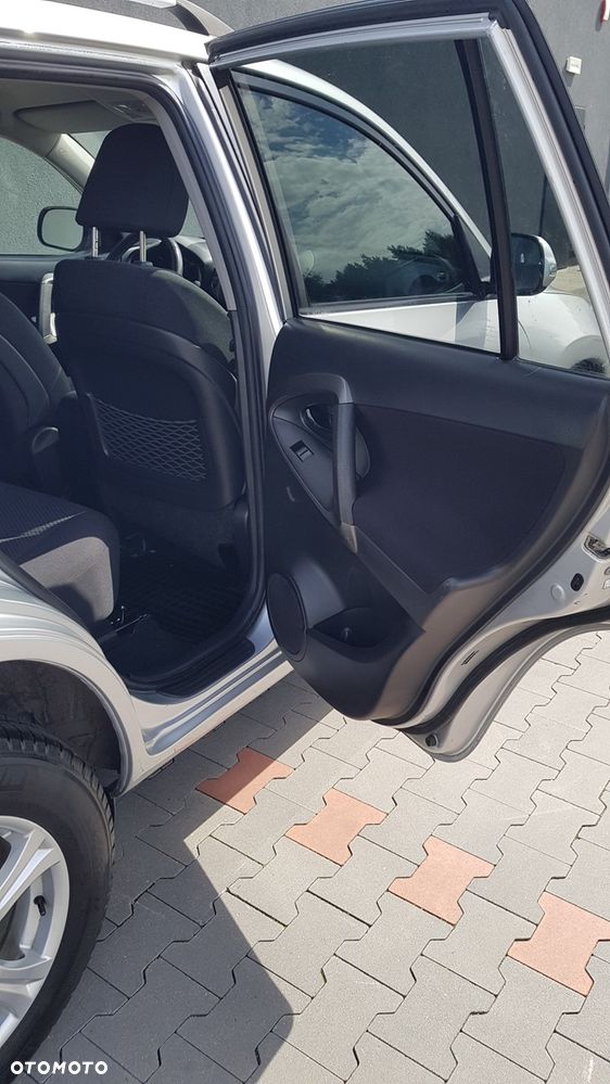 Toyota RAV4 - 17