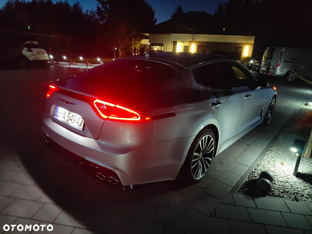 Kia Stinger - 15