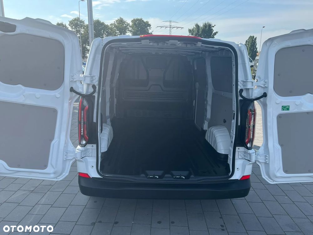 Ford Transit Custom - 11
