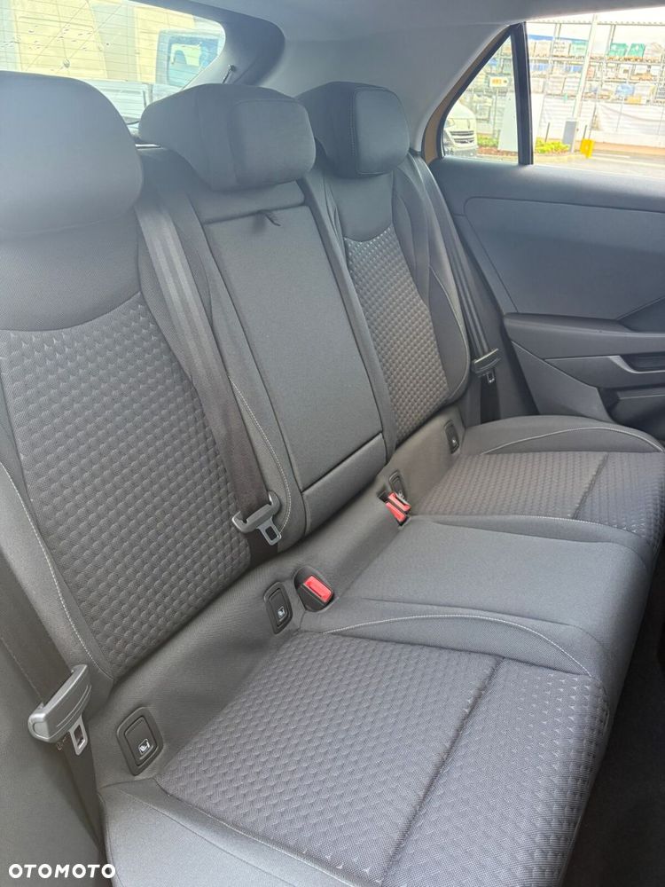 Volkswagen T-Roc 1.5 eTSI Life DSG - 16