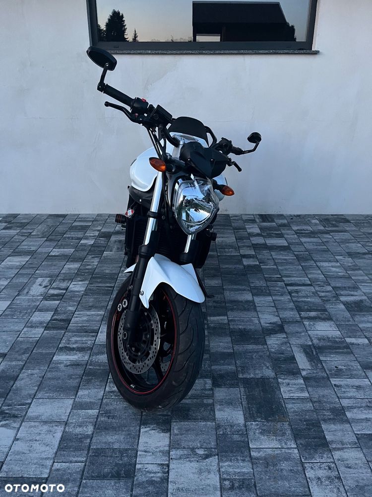Yamaha FZ6 - 8
