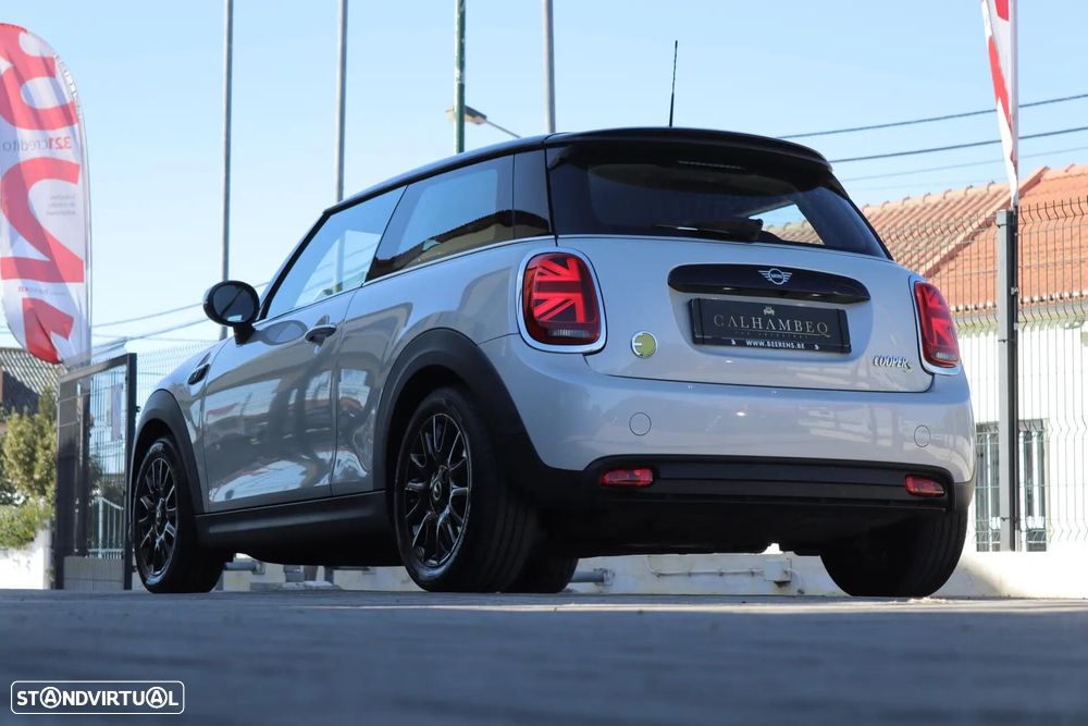 MINI 3 Portas Cooper SE Essential - 14